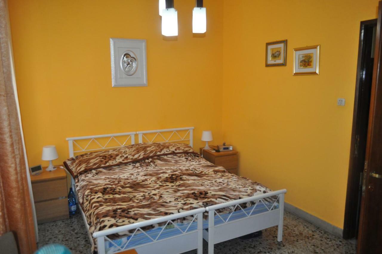Bed and Breakfast Victoria Katánie Exteriér fotografie