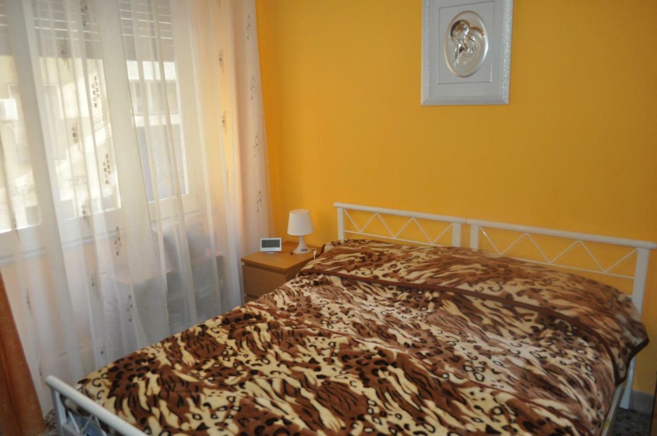 Bed and Breakfast Victoria Katánie Exteriér fotografie