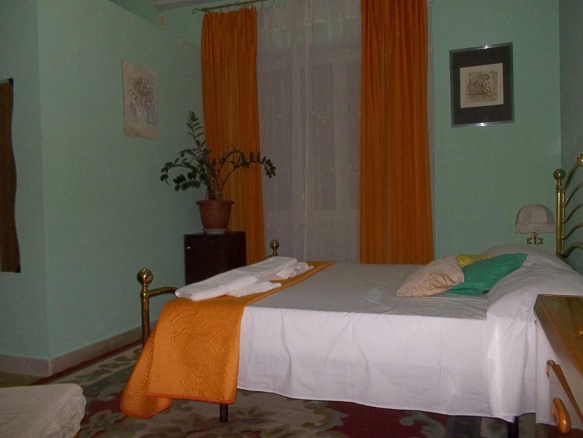 Bed and Breakfast Victoria Katánie Exteriér fotografie