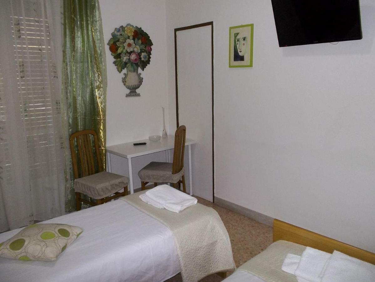 Bed and Breakfast Victoria Katánie Exteriér fotografie